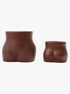 THEECL01 Maegen 16oz Curve Soy Candle - Sandalwood & Tonka