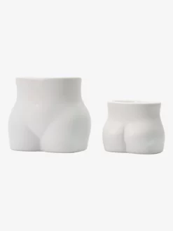 THEECL01 Wellbeing & Lifestyle Maegen 6oz Curve Soy Candle - Black Coffee & Bergamot