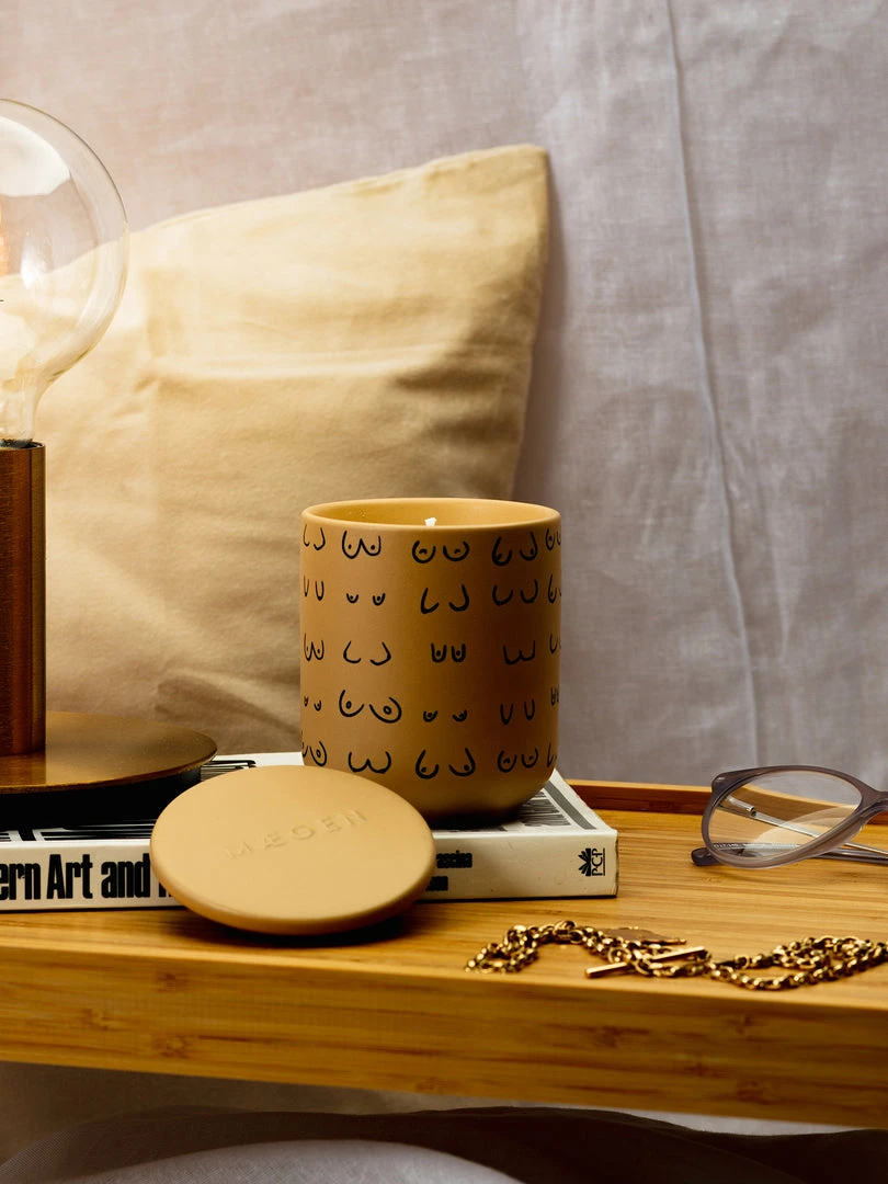 THEECL01 Maegen 8.5oz Vox Soy Candle - Bust - Deadnettle & Tobacco 4 THEECL01 Maegen 8.5oz Vox Soy Candle - Bust - Deadnettle & Tobacco