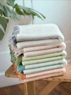 LOYALE01 Yogamatters Organic Cotton Chambray Yoga Blanket New In