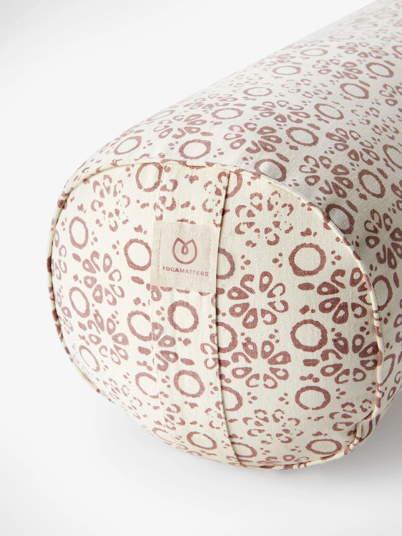 MANTAR01 Sustainable Bestsellers Yogamatters Organic Cotton Daisy Print Buckwheat Bolster 9 MANTAR01 Sustainable Bestsellers Yogamatters Organic Cotton Daisy Print Buckwheat Bolster