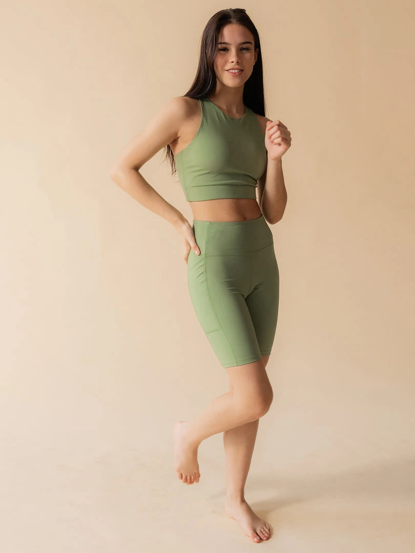 EASEDK01 Ethical & Eco-Friendly Gifts Girlfriend Collective Dylan Crop Bra - Mantis Green 5 EASEDK01 Ethical & Eco-Friendly Gifts Girlfriend Collective Dylan Crop Bra - Mantis Green