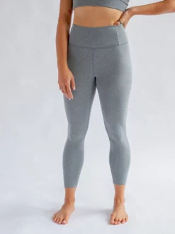 EASEDK01 Ethical & Eco-Friendly Gifts Girlfriend Collective Float High Rise Leggings - Heather Gravel 12 EASEDK01 Ethical & Eco-Friendly Gifts Girlfriend Collective Float High Rise Leggings - Heather Gravel