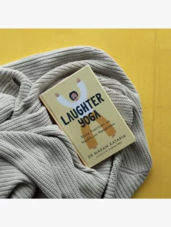 HACHET01 Books Laughter Yoga 7 HACHET01 Books Laughter Yoga