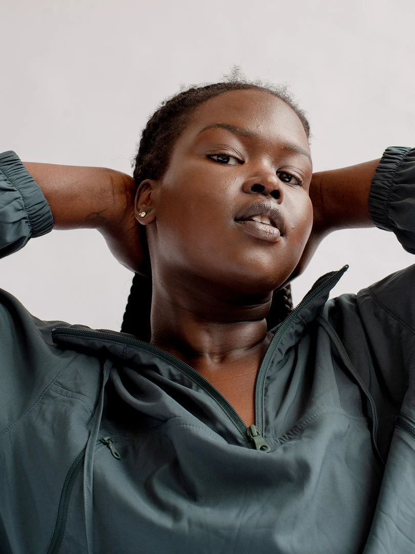 EASEDK01 Girlfriend Collective Hummingbird Half Zip Windbreaker - Moss Clothing 7 EASEDK01 Girlfriend Collective Hummingbird Half Zip Windbreaker - Moss Clothing