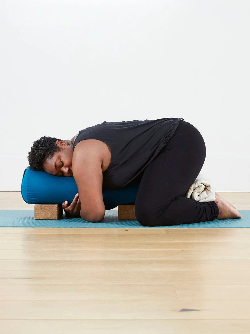 MACMIL01 Rest + Calm: Gentle Yoga And Mindful Practices To Nurture And Restore Yourself Sleep Well 8 MACMIL01 Rest + Calm: Gentle Yoga And Mindful Practices To Nurture And Restore Yourself Sleep Well