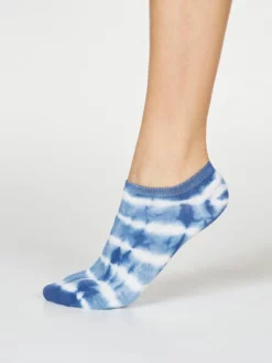 BRAINT01 Thought Tie Dye Bamboo Trainer Socks - Mineral Blue