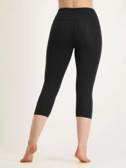 URBANG01 Urban Goddess Satya Capri Leggings - Urban Black