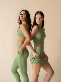 EASEDK01 Ethical & Eco-Friendly Gifts Girlfriend Collective Dylan Crop Bra - Mantis Green 13 EASEDK01 Ethical & Eco-Friendly Gifts Girlfriend Collective Dylan Crop Bra - Mantis Green