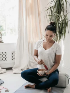 LOYALE01 Yogamatters Singing Bowl - Large Meditation Equipment