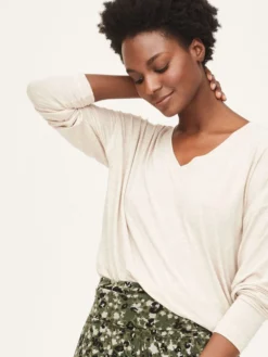 BRAINT01 Thought Naturally Soft Long Sleeve SeaCell Top - Vanilla Cream Clothing