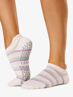 YOGAMA02 Tavi Noir Grip Savvy - Love Wins