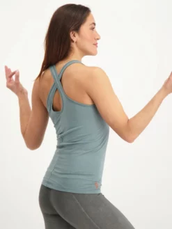 URBANG01 Clothing Urban Goddess Prana Top 25 URBANG01 Clothing Urban Goddess Prana Top