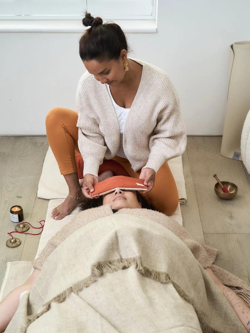 LOYALE01 Yogamatters Hemp & Organic Cotton Yoga Blanket - Natural 6 LOYALE01 Yogamatters Hemp & Organic Cotton Yoga Blanket - Natural