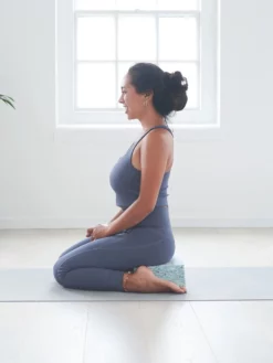 CUSTOM01 Yogamatters Chipped Foam Yoga Block