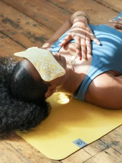 MANTAR01 Yogamatters Organic Cotton Daisy Print Eye Pillow