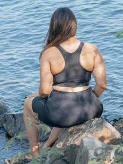 EASEDK01 Girlfriend Collective Dylan Crop Bra