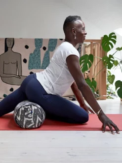 LOYALE01 Yoga Bolsters And Cushions Yogamatters Ikat Buckwheat Bolster