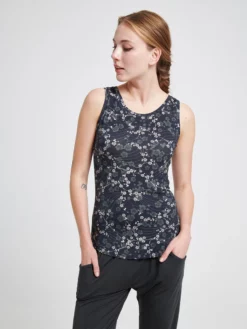 ASQUIT01 Asquith Go To Vest - Japanese Floral