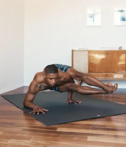 MANDUK01 Manduka PRO Extra Long And Wide Yoga Mat - Black