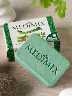 LOYALE01 Medimix Soap