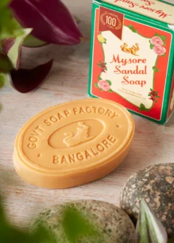 LOYALE01 Mysore Sandalwood Soap