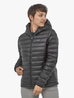 PATAGO01 Patagonia Womens Down Sweater Hoody - Black