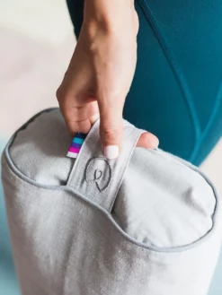 Yogamatters Organic Cotton Mini Meditation Kit Basics