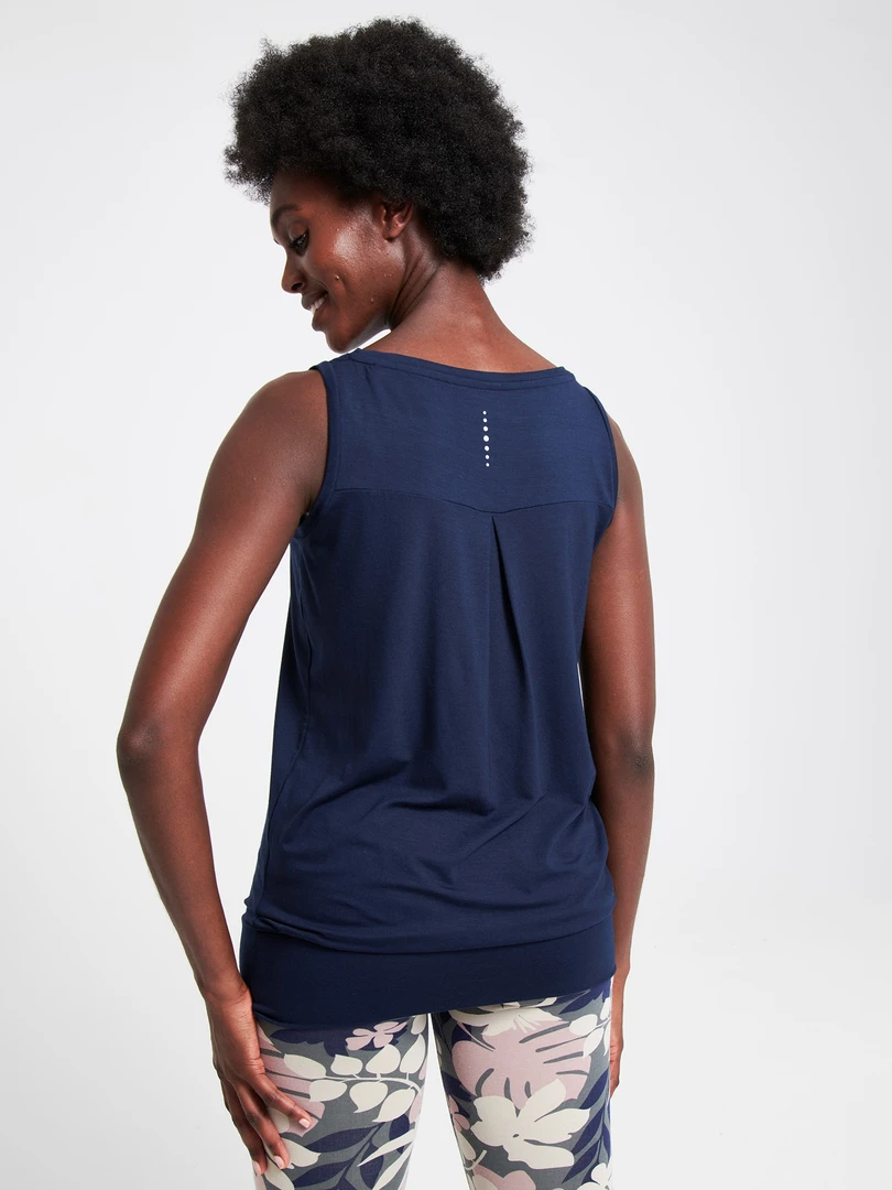 ASQUIT01 Asquith Smooth You Vest Clothing 9 ASQUIT01 Asquith Smooth You Vest Clothing