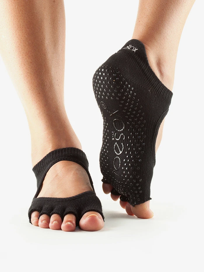 YOGAMA02 Clothing ToeSox Half Toe Bellarina - Black 3 YOGAMA02 Clothing ToeSox Half Toe Bellarina - Black