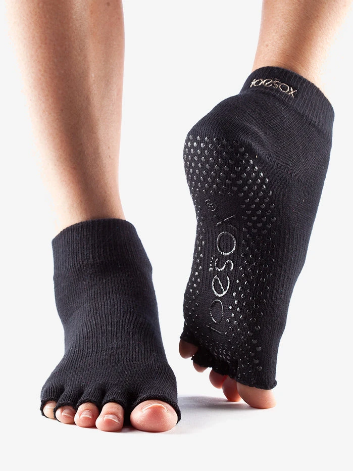 YOGAMA02 ToeSox Half Toe Ankle - Black Clothing 3 YOGAMA02 ToeSox Half Toe Ankle - Black Clothing