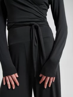 ASQUIT01 Clothing Asquith Calm Wrap - Slate