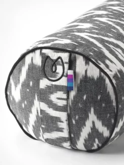 LOYALE01 Yoga Bolsters And Cushions Yogamatters Ikat Buckwheat Bolster