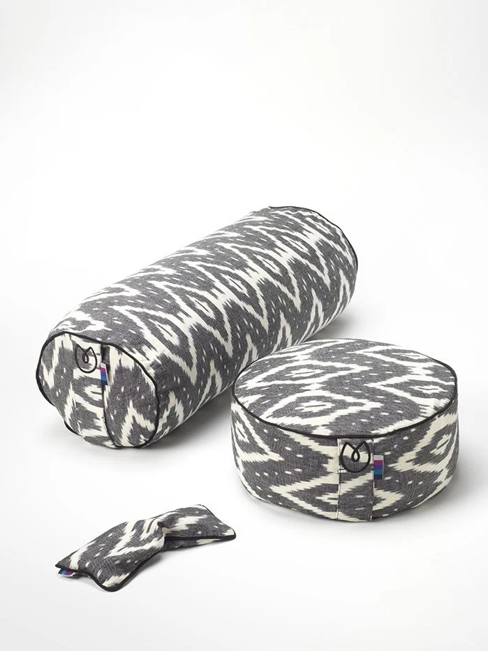 LOYALE01 Yogamatters Ikat Round Meditation Cushion Yoga & Meditation GIfts 9 LOYALE01 Yogamatters Ikat Round Meditation Cushion Yoga & Meditation GIfts